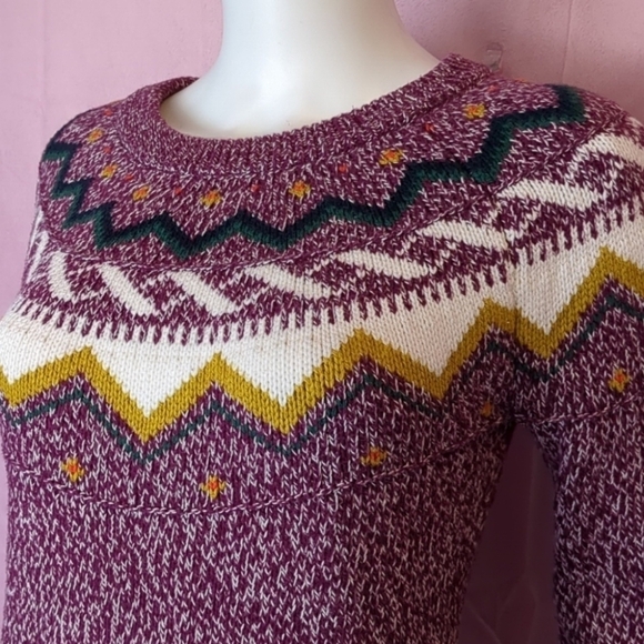 Old Navy Purple Fair Isle Print Crew Neck Pullover Winter Sweater size Small - Picture 2 of 6